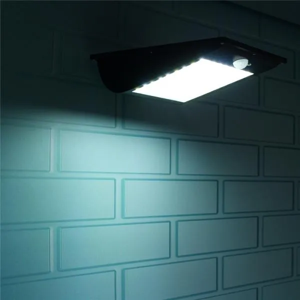 10W SMD 81LED Solar Sensor Street Parking Porch Dim Security Lamp