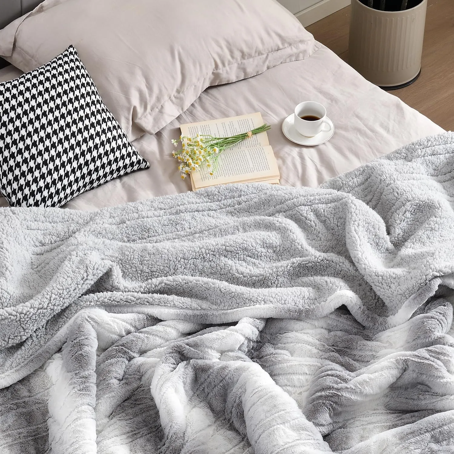 Bearhug Heated Blanket 6 Heat Settings Electric Blanket, 4-Hour Auto Shut-Off, Luxurious Faux Fur & Sherpa Dual-Sided Heated Throw, Machine Washable, 50 x 60 Inches, Gift-Ready Elegant Packaging