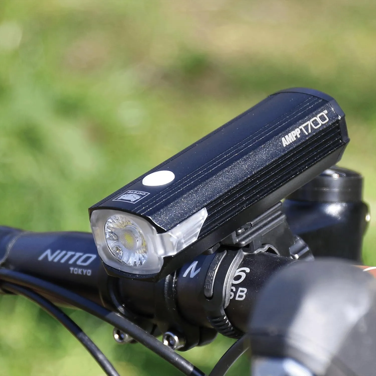 CATEYE AMPP USB Rechargeable Bike Light – High Visibility Super Bright OptiCube™ Headlight for Commuters, Road Cyclists & Mountain Bikers, Day & Night Riding Modes, IPX4 Waterproof, Tough & Durable