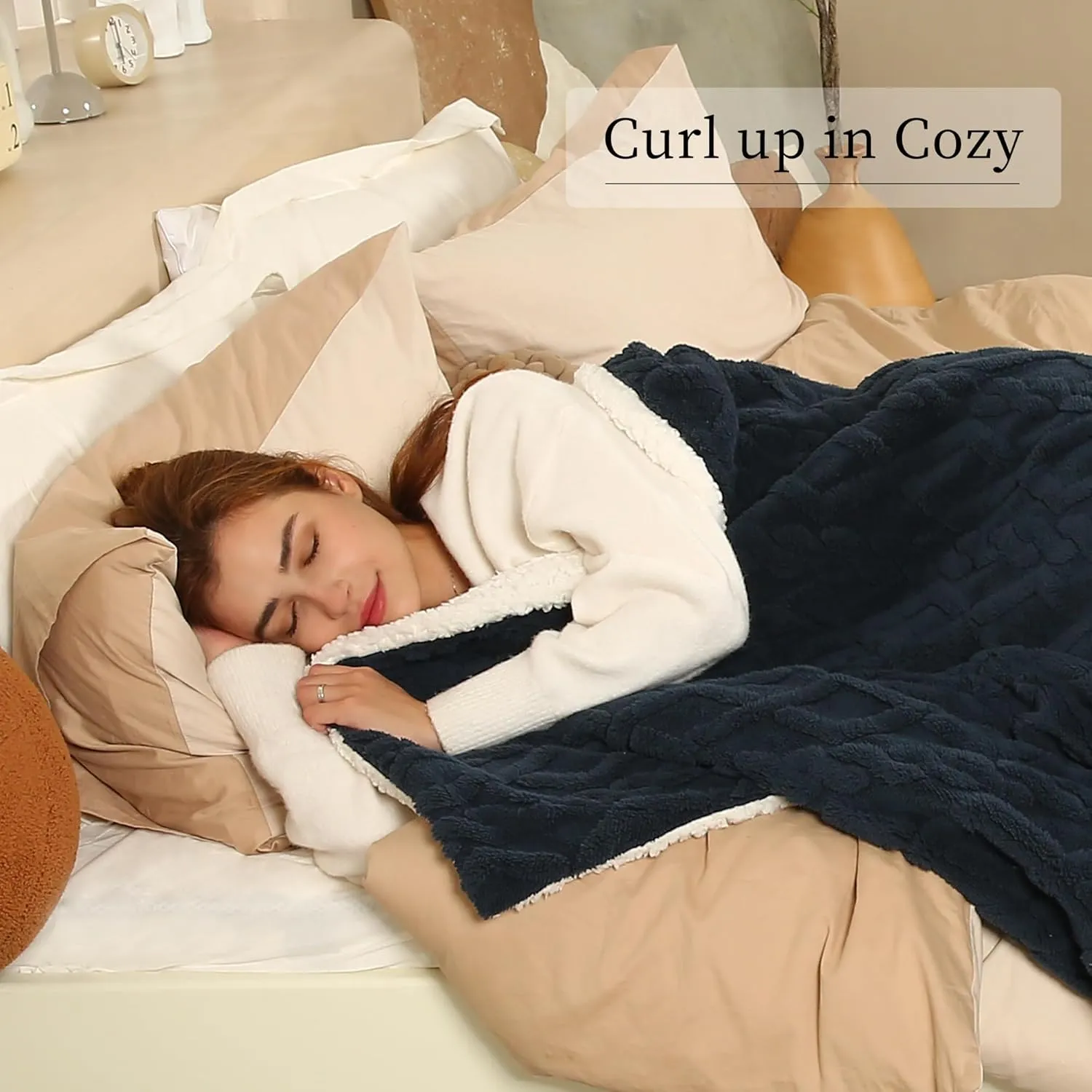 Electric Heated Throw Blanket, 50"x60" Extra-Thick and Warm Heating Blanket with 4 Hour Auto Off & 5 Heating Levels, 3D Pattern Design and Overheating Protection, Navy Blue