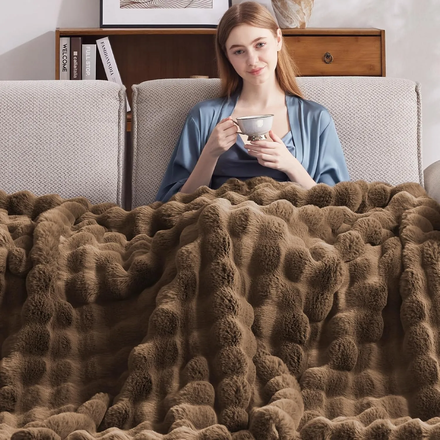 Heated Blanket Throw with 4 Hours Auto-Off 6 Heat Level, 50'' * 60'' Cozy Faux Rabbit Fur Bubble Electric Blanket with Overheat Protection, Soft Fast Heating Blanket with ETL (Brown)
