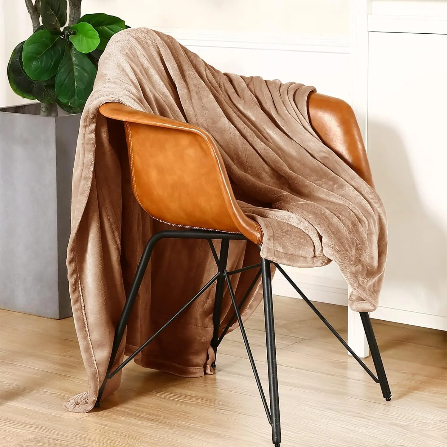 Heated Electric Throw Blanket, Throw Size 50"x60" Cozy Flannel Heating Blanket with 4 Heat Levels & 3 Hours Auto Off,Winter Comfort Sleep, Home Essentials - Light Brown