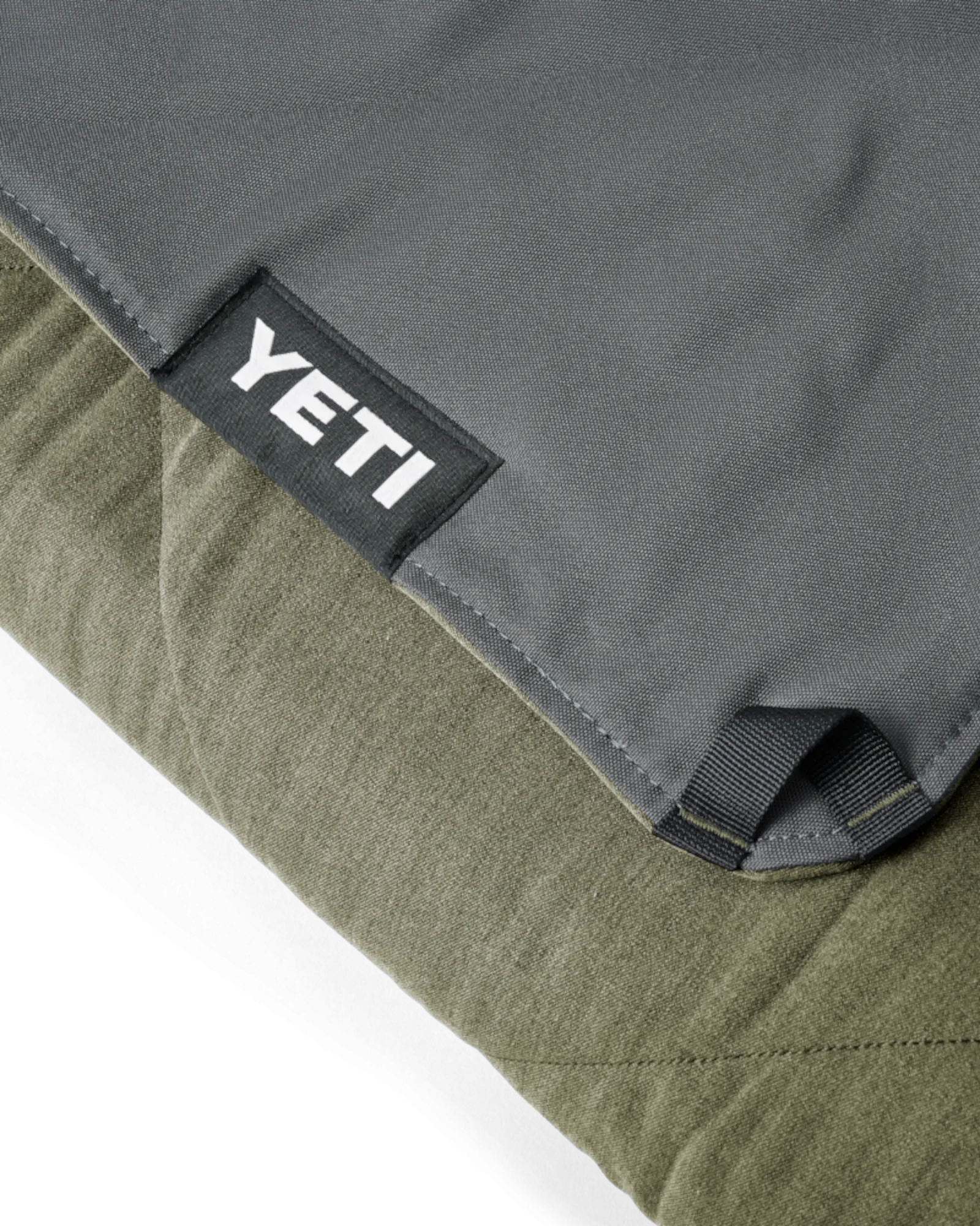 Lowlands Blanket in Olive