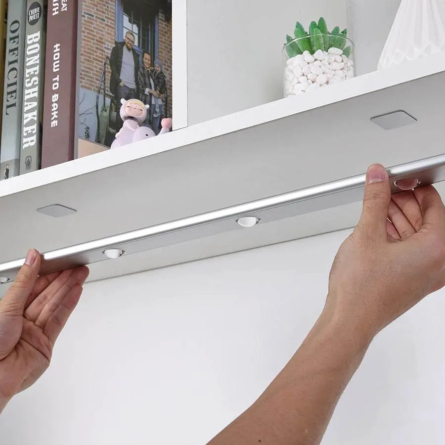 Motion Sensor LED Night Light - Cabinet  Closet Lighting