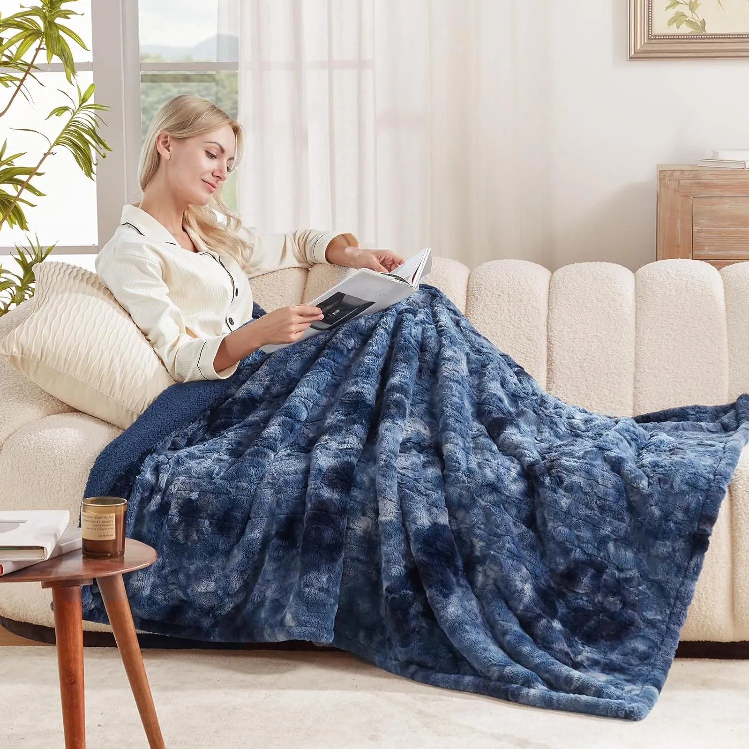 Westinghouse Electric Heated Throw Blanket, Faux Fur with 6 Heating Levels & Auto Off, Soft Cozy Sherpa Washable Blanket (50" x 60", Indigo)