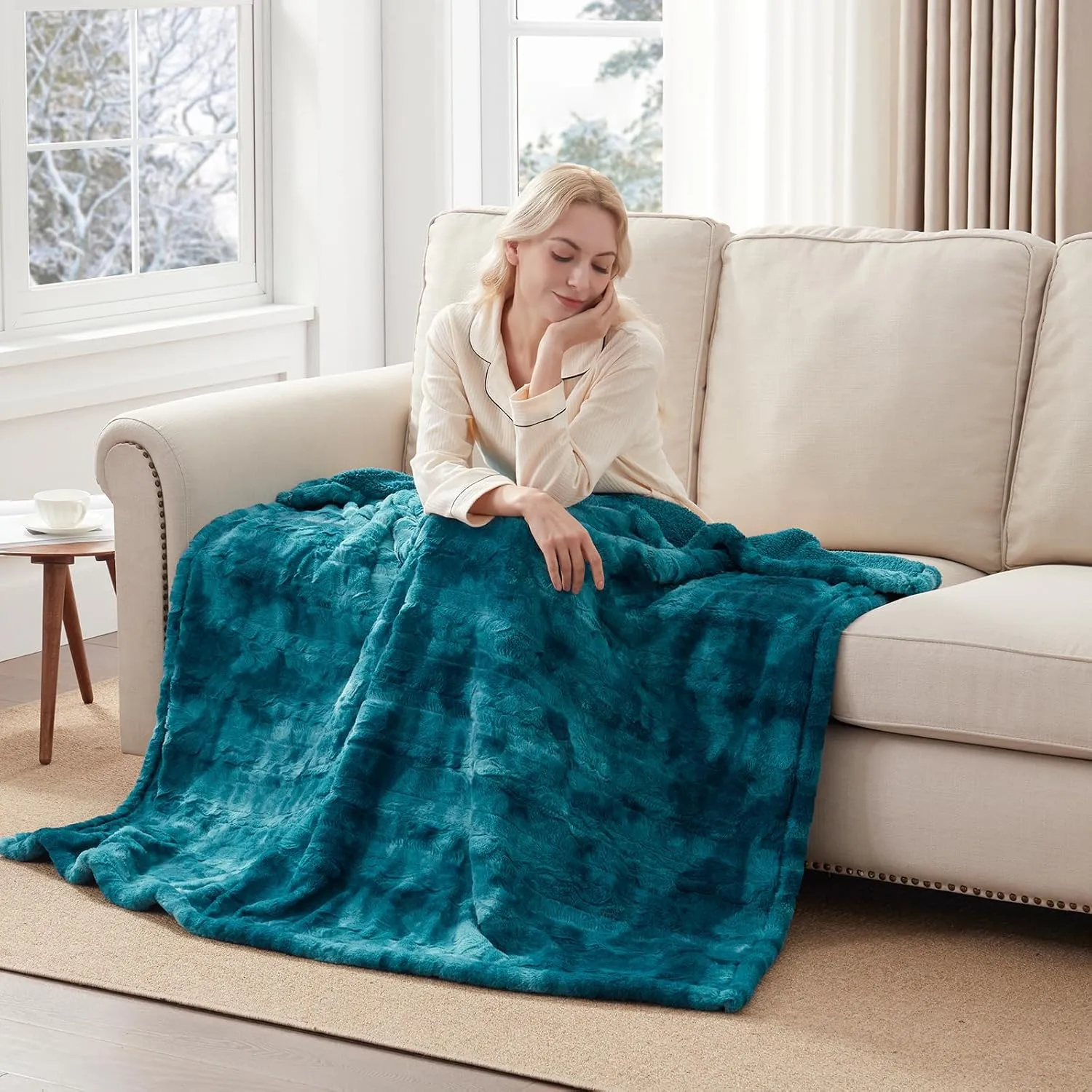 Westinghouse Electric Throw Blanket, Faux Fur Heated Blanket with 6 Heating Levels & 2-10 Hours Auto Off, Soft Cozy Sherpa Heated Blanket Washable Blanket (50" x 60" Throw Size, Green)